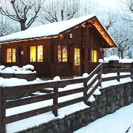Bungalows Nou Camping La Guingueta D'Aneu Exteriör bild