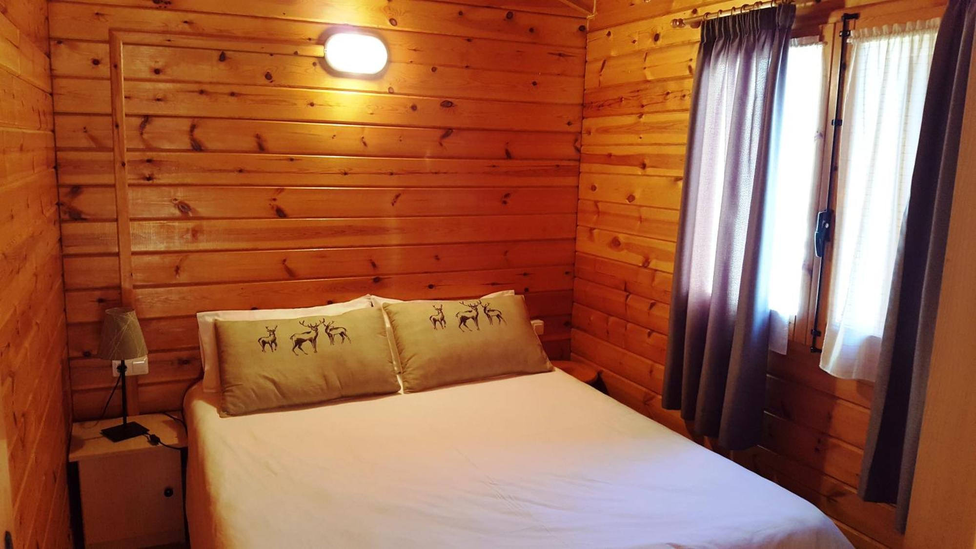 Bungalows Nou Camping La Guingueta D'Aneu Exteriör bild