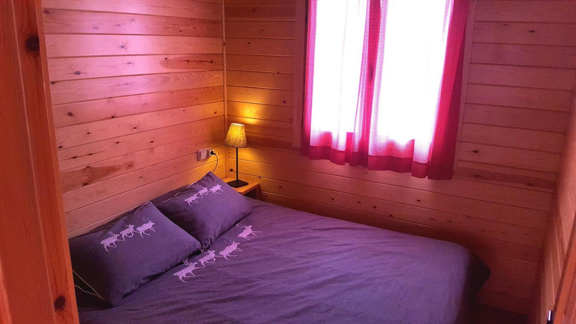 Bungalows Nou Camping La Guingueta D'Aneu Exteriör bild