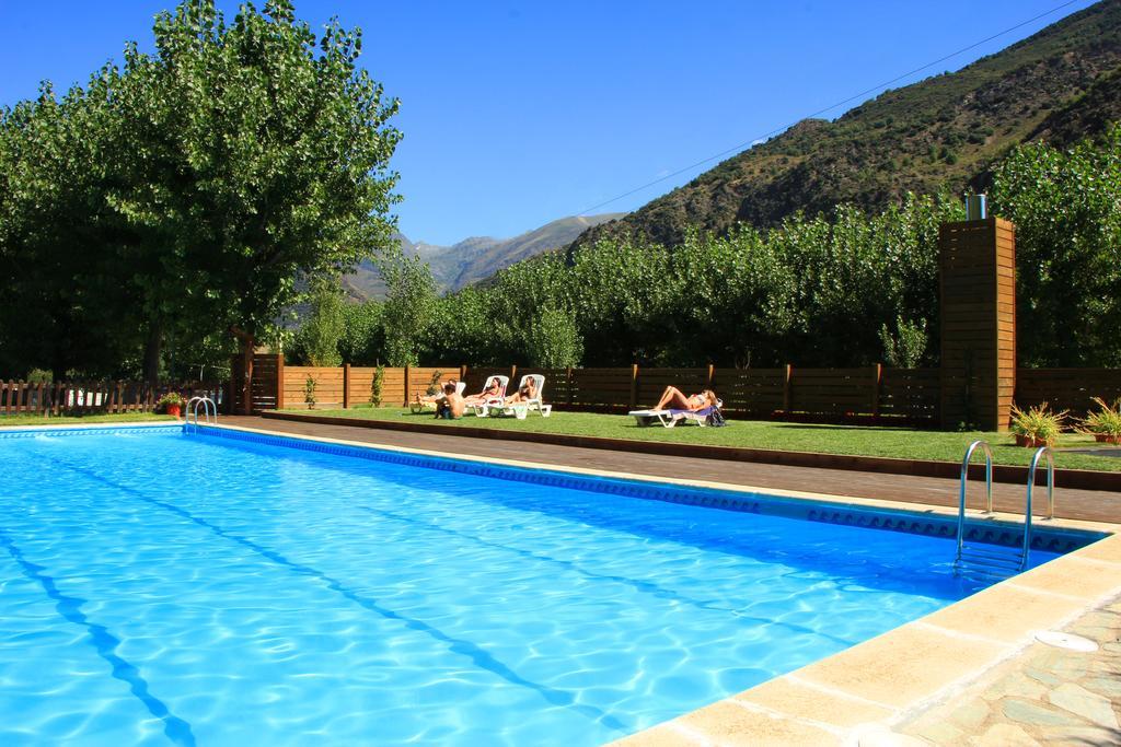 Bungalows Nou Camping La Guingueta D'Aneu Exteriör bild