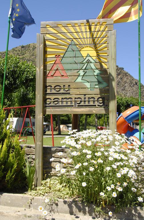 Bungalows Nou Camping La Guingueta D'Aneu Exteriör bild