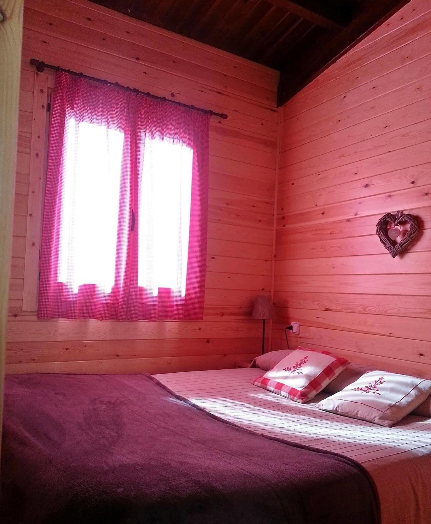 Bungalows Nou Camping La Guingueta D'Aneu Exteriör bild